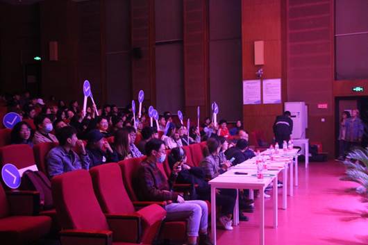 说明: 评委照片